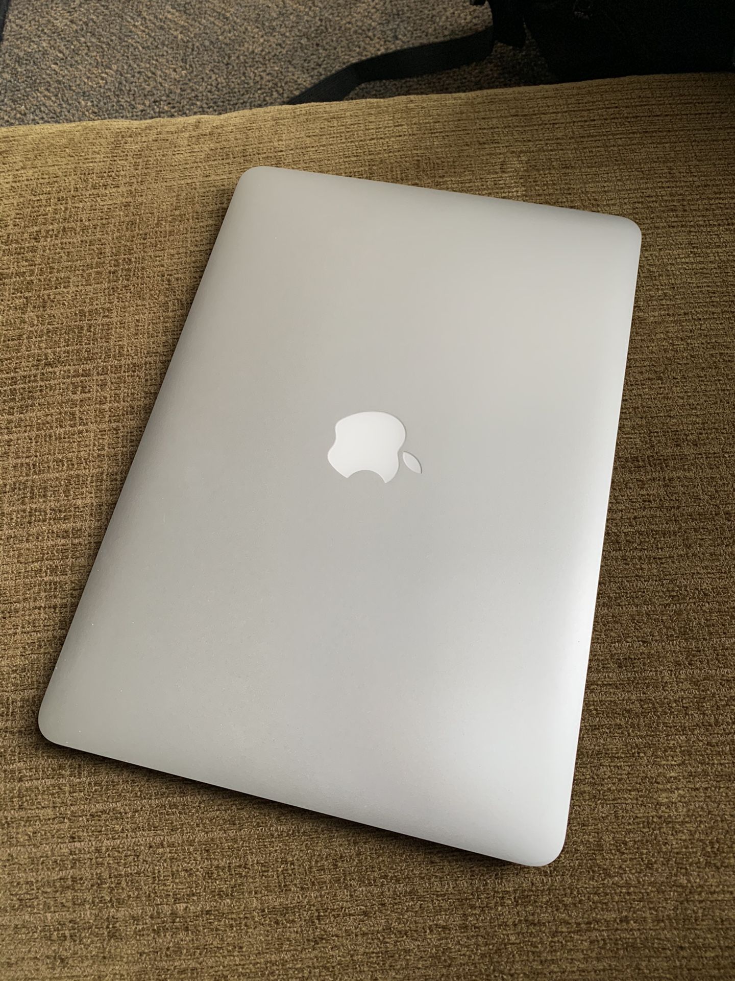 Perfect MACBOOK AIR 13”