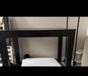 🖤 Table – Modern Black