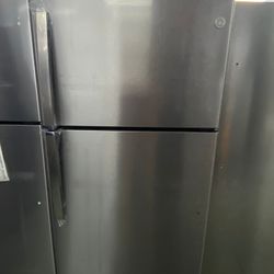 GE REFRIGERATOR 