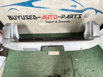 2014 - 2018 - 2020 TOYOTA 4RUNNER 4 RUNNER REAR BUMPER OEM AY67330 w/o sensorholes