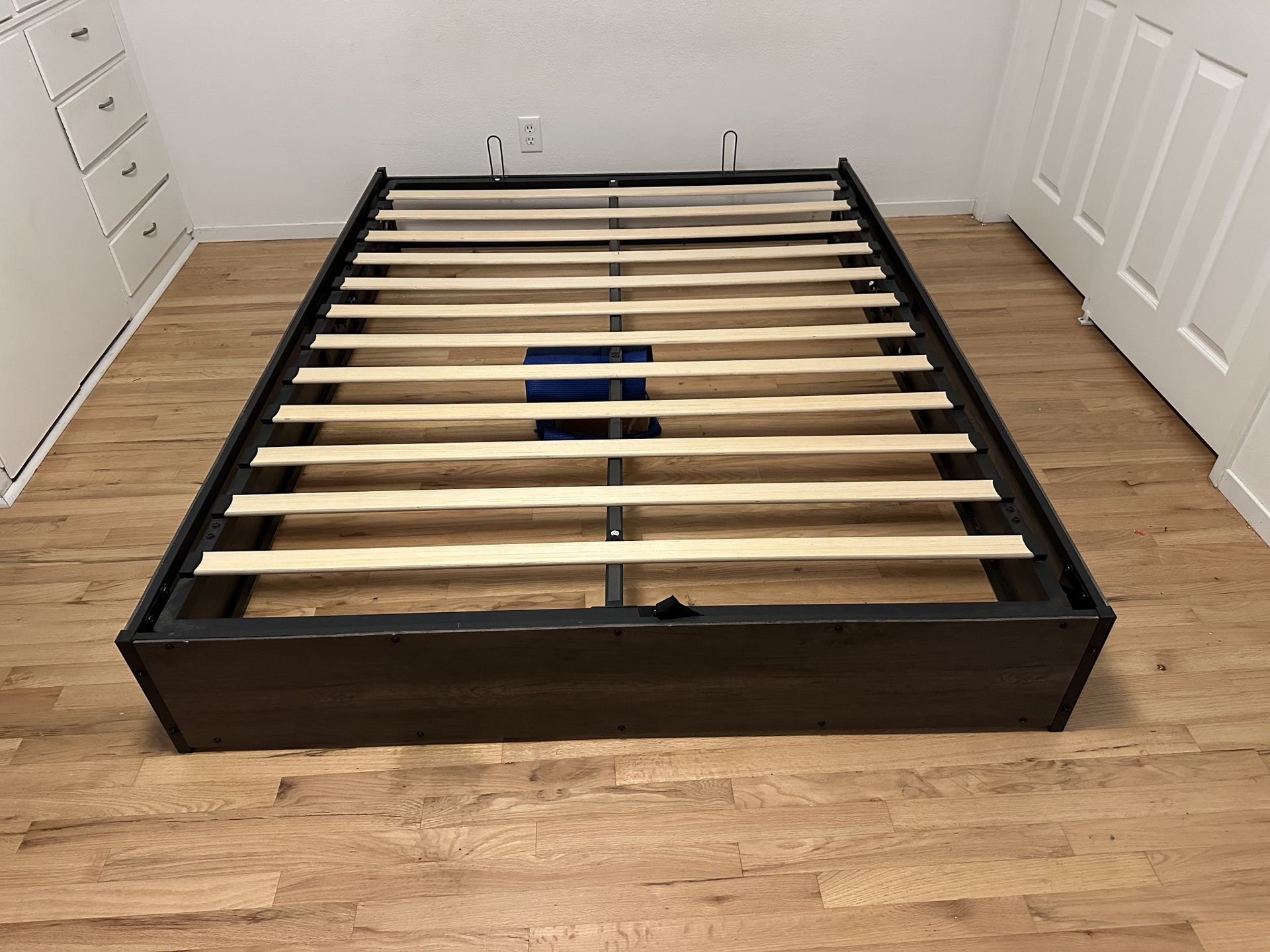 Queen Bed Frame With Bottom Compartment