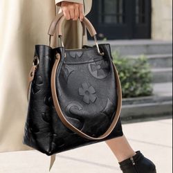 Women’s Handbag Black