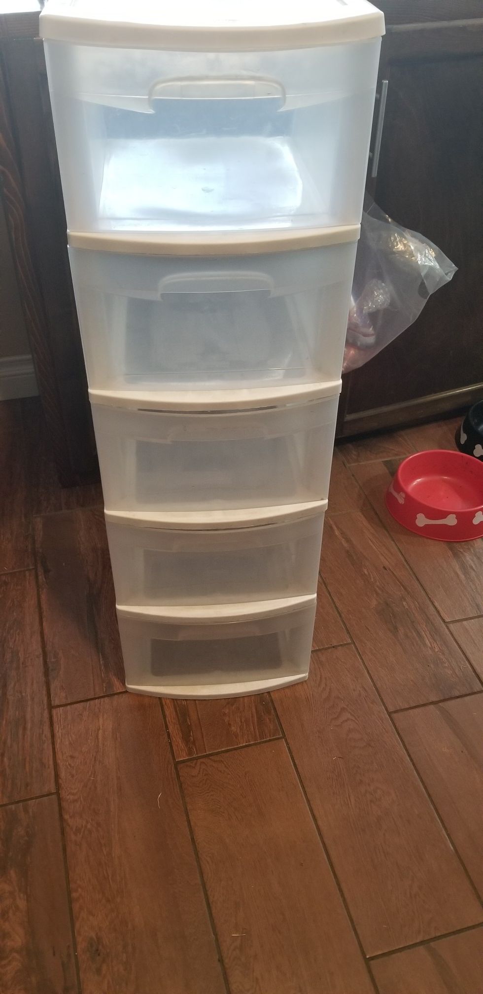 Plastic drawers