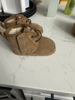 Baby UGG Neumel 02/03