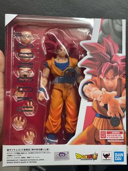 S.H. Figuarts Super Saiyan God Son Goku Figure
