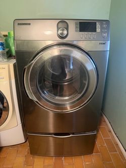 Samsung Steam Front-Load Dryer with Pedestal Stand