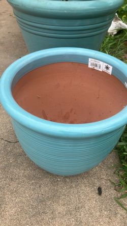 BRAND NEW Flower Pot 