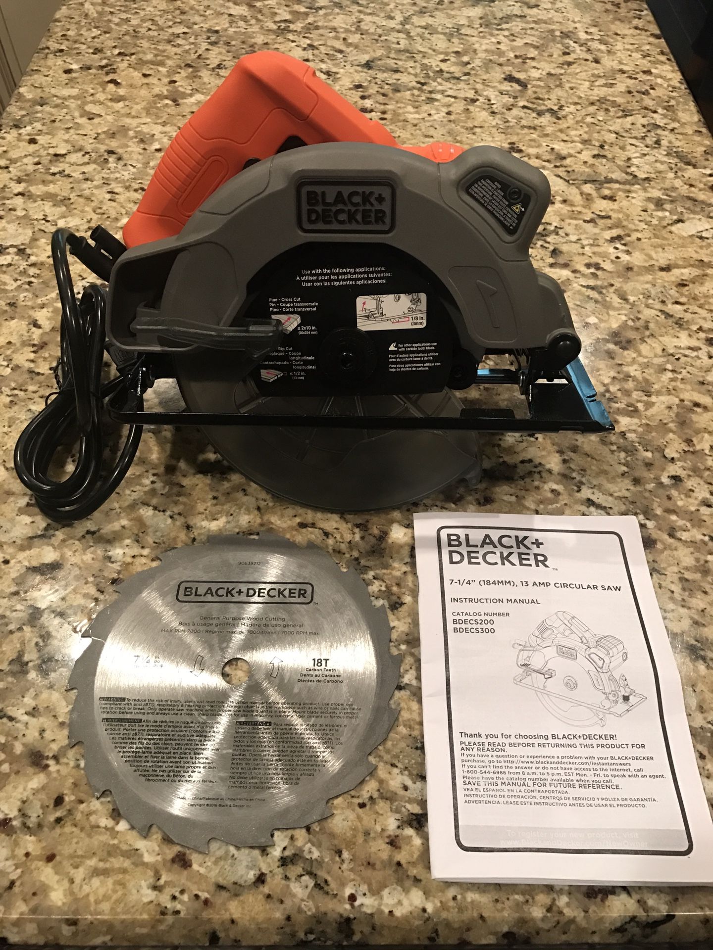 Black & Decker BDECS300C 13 Amp Circular Saw with Laser with BLACK+DECKER7-1/4-Inch 18 Tooth ATB Thin Kerf Crosscutting