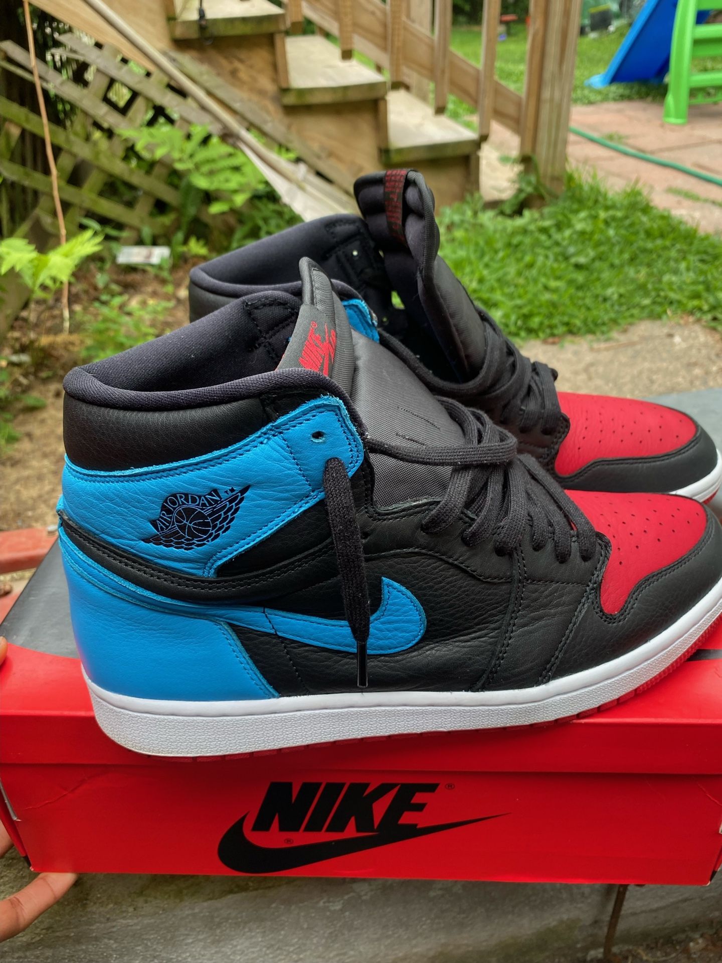 Brand new jordan xxxiv “Chicago” size 10. These shoes are in MINT condition Michael Jordan Signed  main image 2