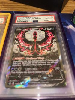 PSA 10 Moltres V