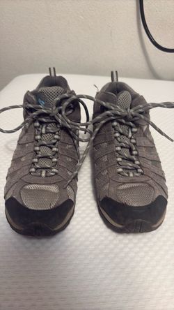 Women’s Waterproof Hiking Boots