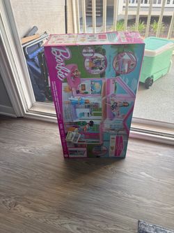 Barbie dream house
