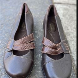 Woman’s Clark’s Shoes