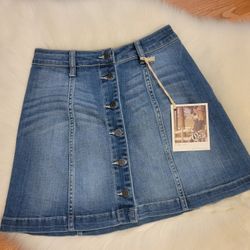 New Skirt Sz Small