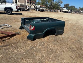 1994 two 1997 Chevy S-10 bed part