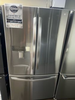 NEW OPEN BOX LG FRENCH STYLE REFRIGERATOR