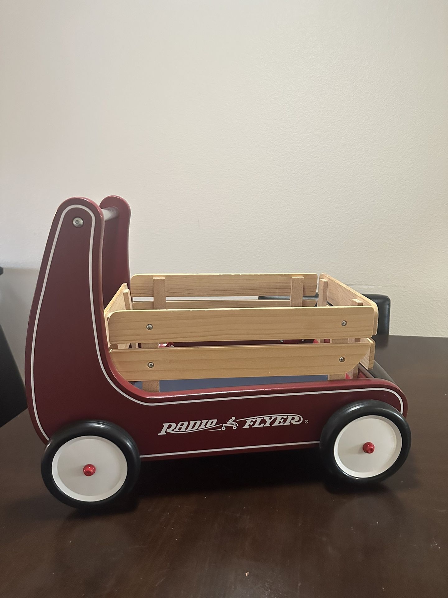 Radio Flyer Walker Wagon 