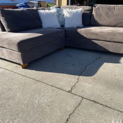 Immaculate Sectional