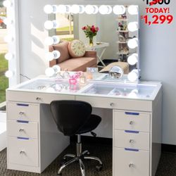 Hollywood Vanities 