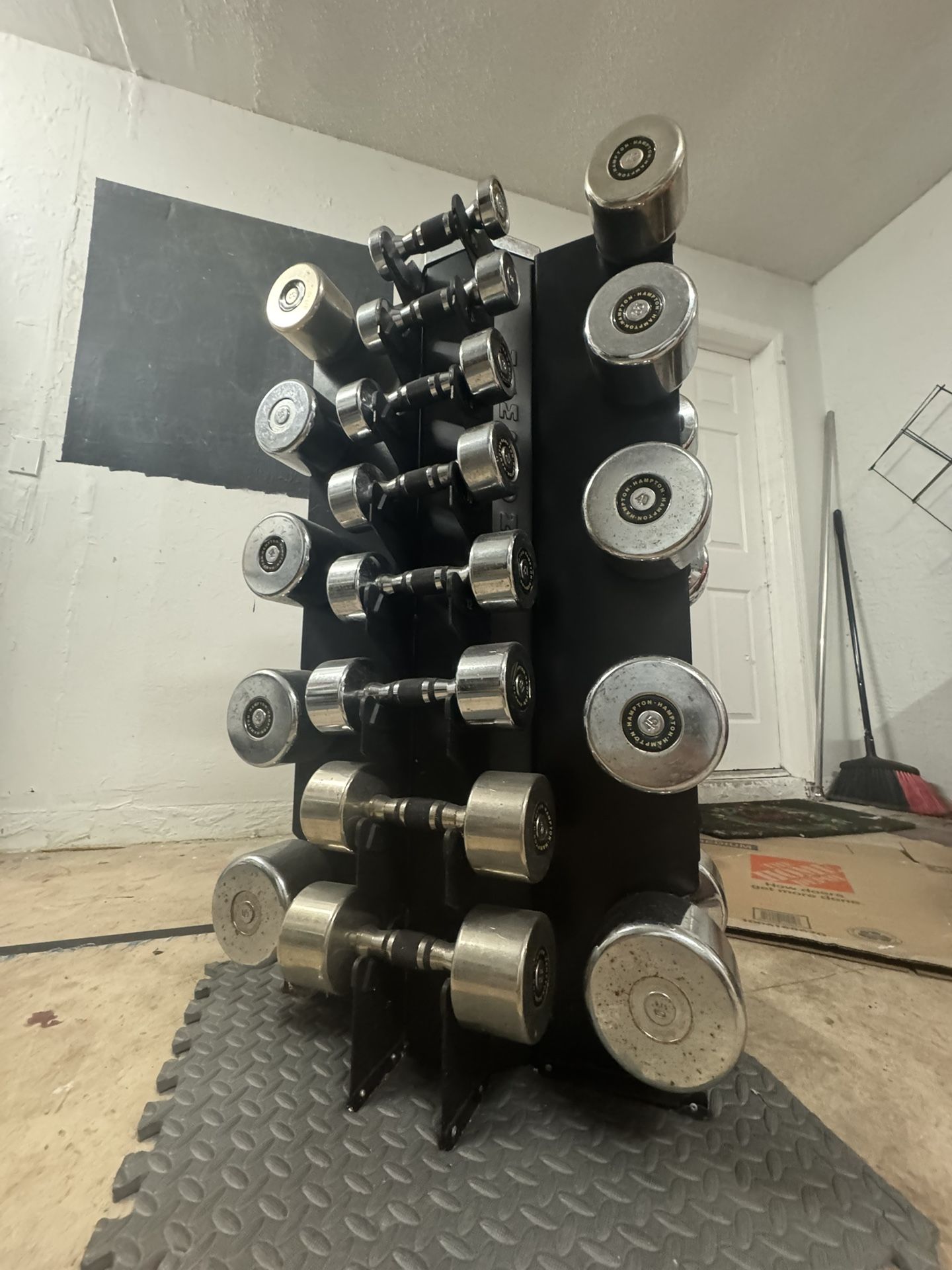 Hampton Chrome Dumbbell Set w/ Rack – Full Range 3–50 lb