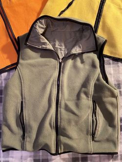 3 Women’s Fall Fleece Vest