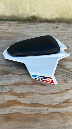 BMW s1000rr rear seat 2024