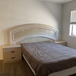 Queen Bedroom Set