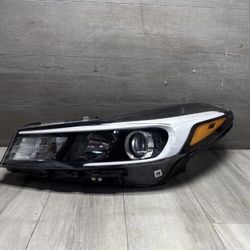 2017-2018 Kia Forte Left Driver Side Halogen Headlight OEM USED