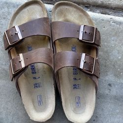 Birkenstock Size 8 Brown