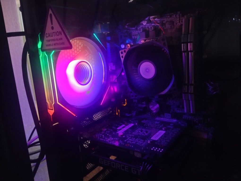 Gaming pc,     with intel i7     geforce gtx 1660  16 gb ram