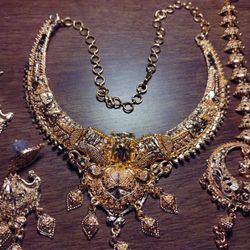 Absolutely Beautiful Bridals Jewelry Sets.