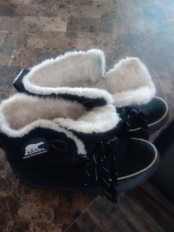 Soel waterproof size 9.5 boots