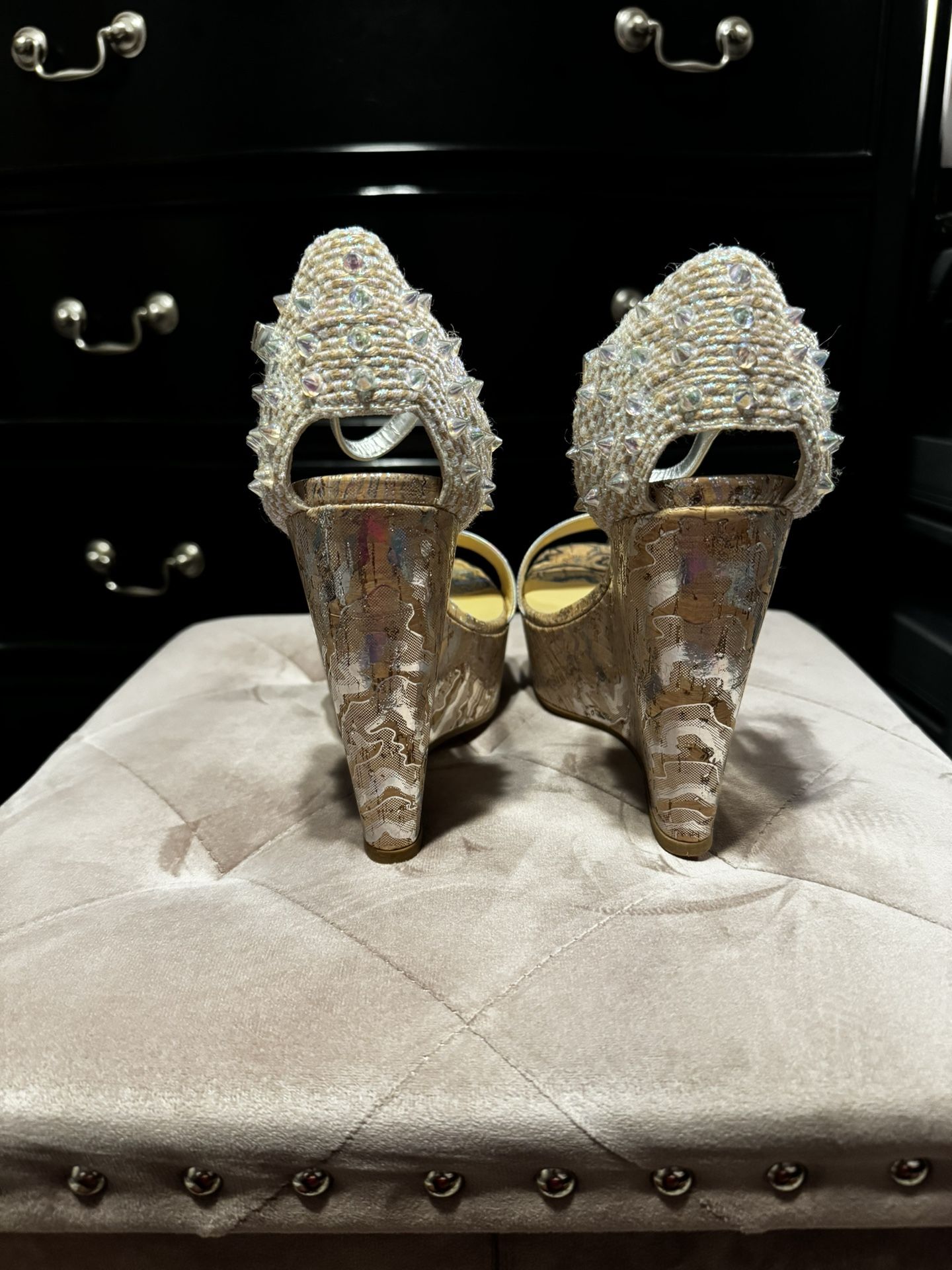 Christian Louboutin 120 Ladies Bellamonica size 40 (New w/box & 2 dust bags