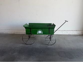 Plant stand carriage