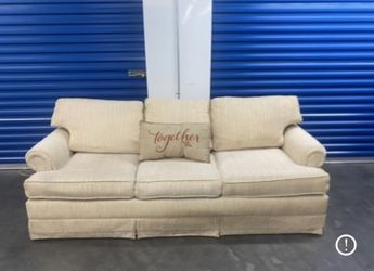 Comfortable Pullout-bed Couch (free delivery)