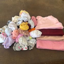 Baby Girl Beanies And Gloves 