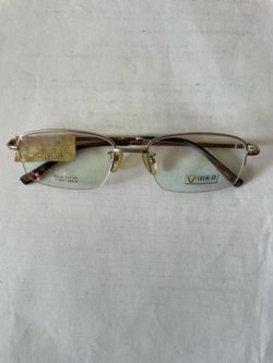 Pure Titanium Business Half-Rim Eyeglass Frame Brand: VIDEO Eyewear Material: Pure TITAN - Pure titanium material, ultra-light texture, comfortable t