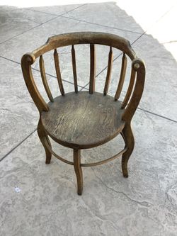 Wooden Chair 29.5x23x20in