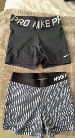 Short Nike Small