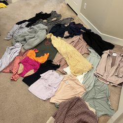 Closet Cleanout Bundle – Size Small – 20 Pieces