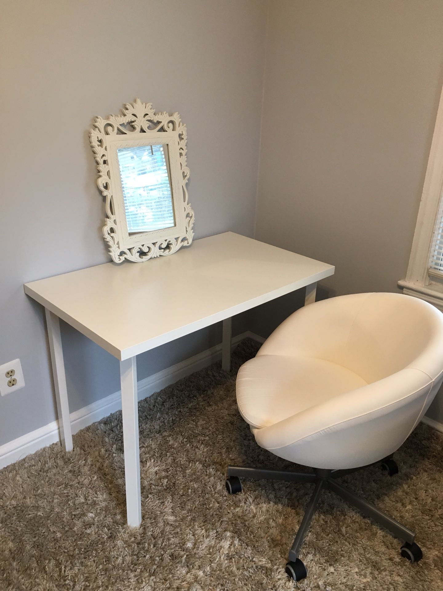 Vanity Desk Set