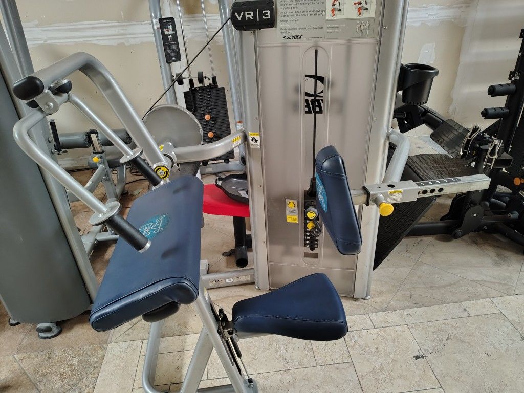 CYBEX VR3 ARM EXTENSION GYM EQUIPMENT EXERCISE FITNESS