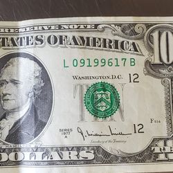 1977 Ten Dollar Bill.....in A1 Condition....Like New ....Make Offer