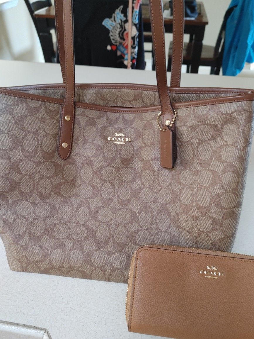 Coach Tote and wallet