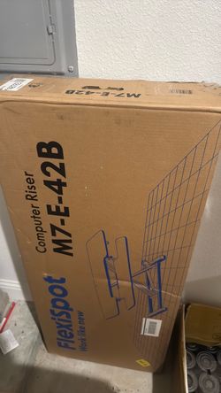 FlexiSpot 42” Adjustable Standing Desk Converter