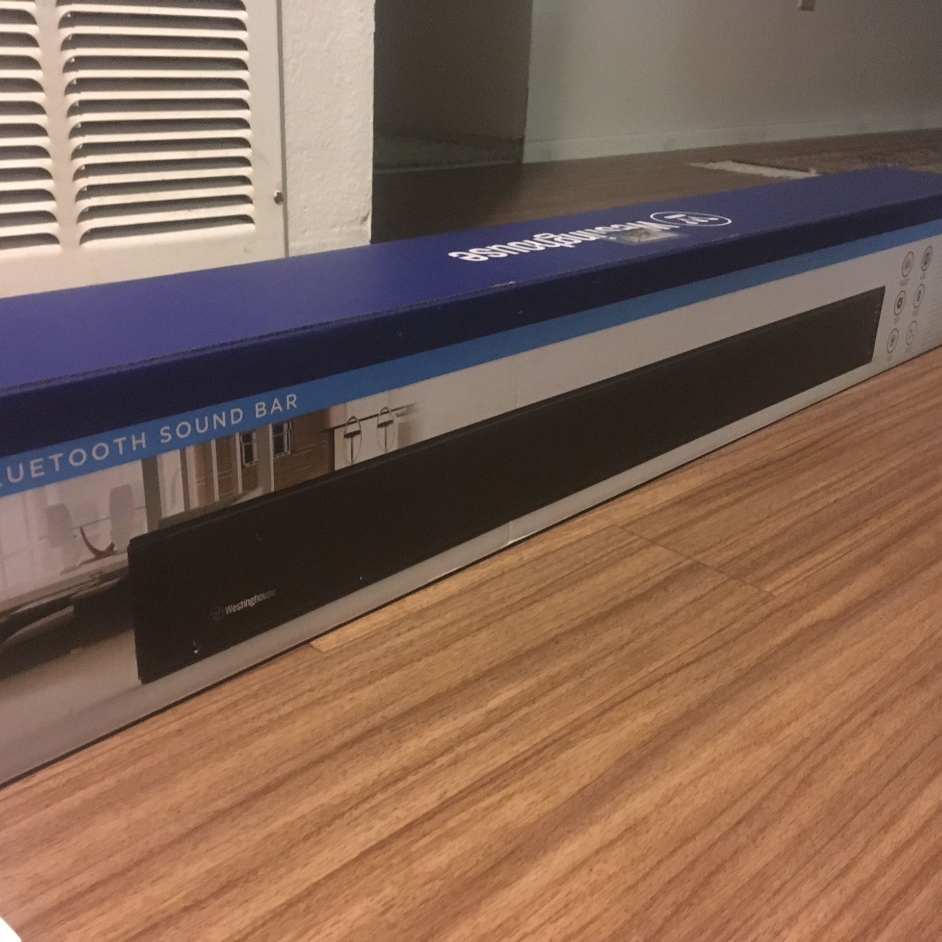 Westinghouse 37 in. 2.0 Channel Bluetooth Sound Bar Speaker