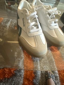 Reebok shoes size 9.5 men