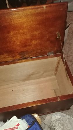 Small cedae chest 19x11x11 on wheels