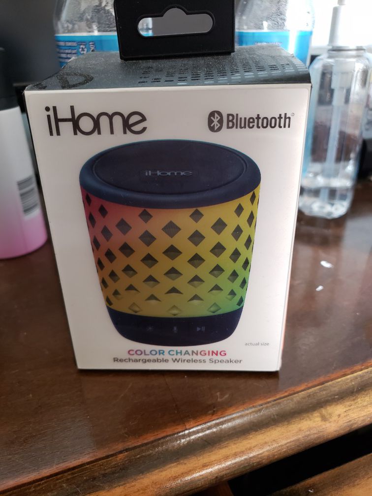I home bluetooth speaker brand new
