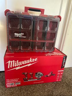 Milwaukee container
